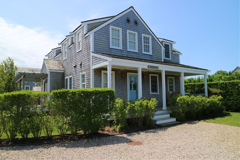 6 Hedgebury Lane/47A Vestal St Nantucket, MA Rental House